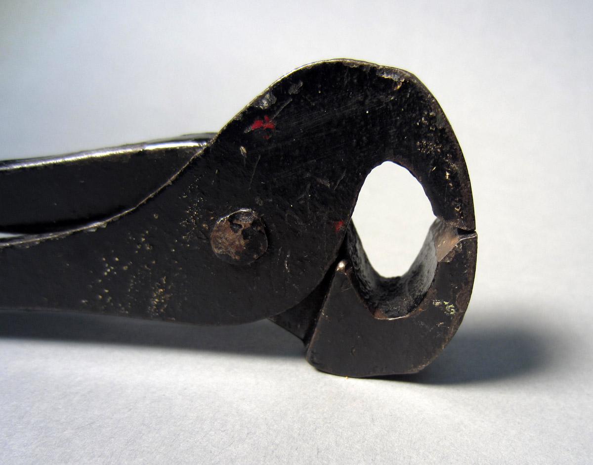 1986.0050.352 Cutter, Detail