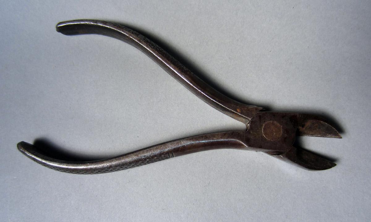 1986.0050.360 Cutter, View 2