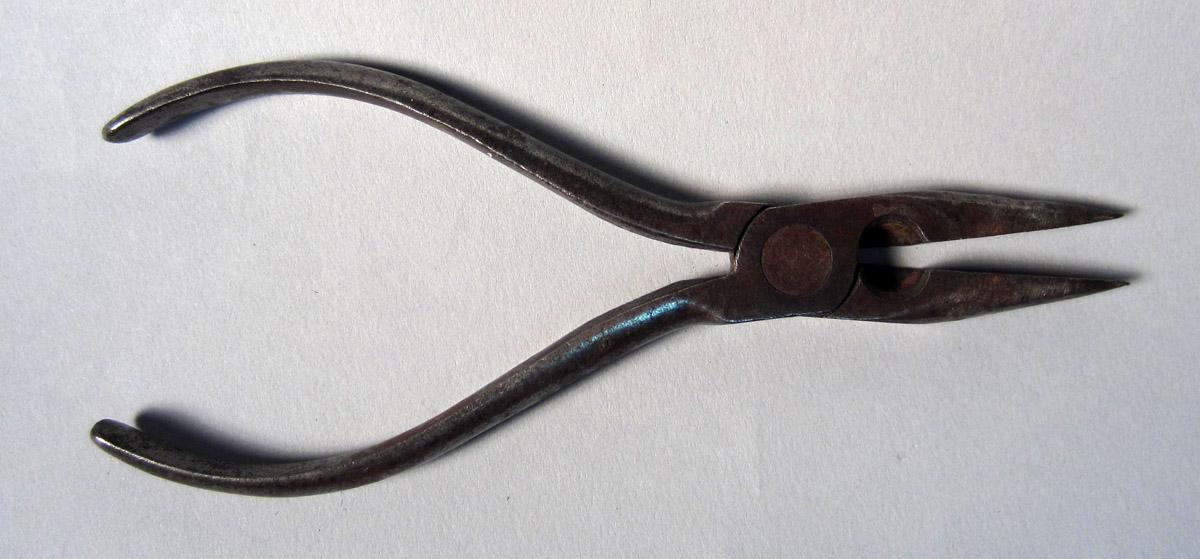 1986.0050.362 Pliers, View 1