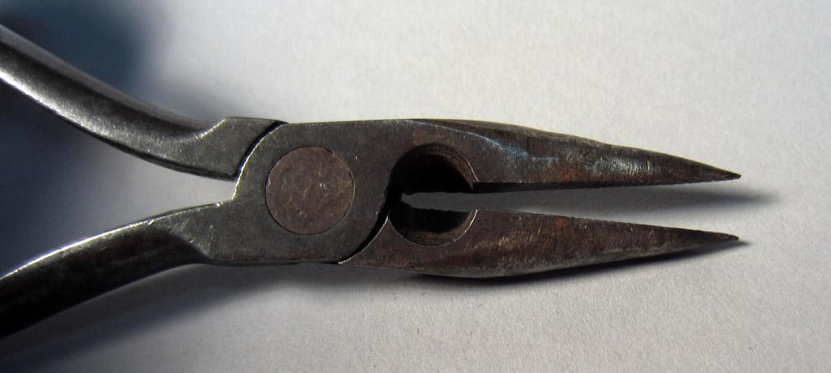 1986.0050.362 Pliers, Detail