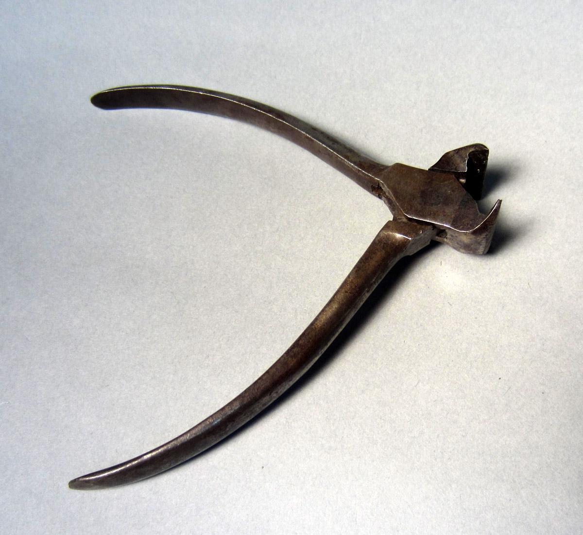 1986.0050.363 Cutter, View 2