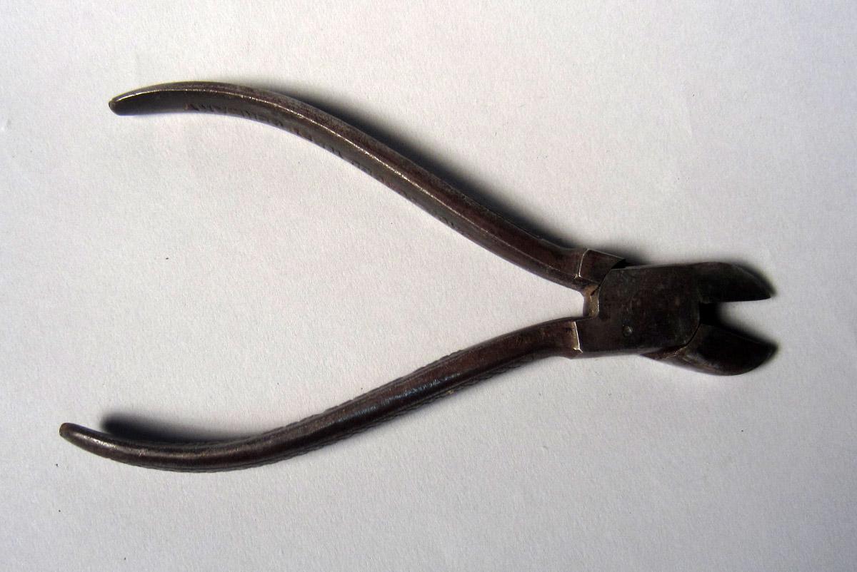 1986.0050.366 Cutter, View 1