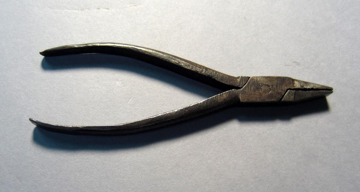 1986.0050.244 Pliers, View 1