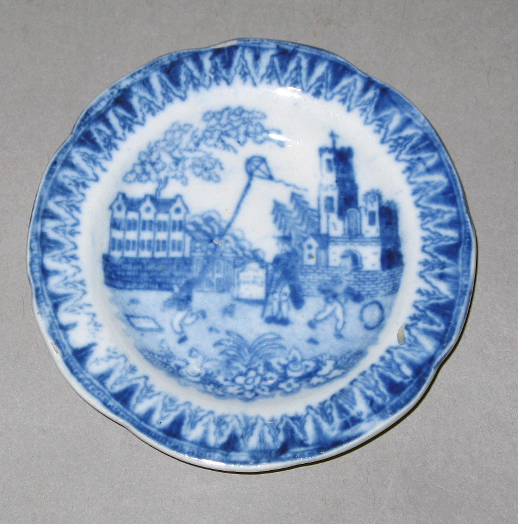 1959.1017.022 Earthenware plate