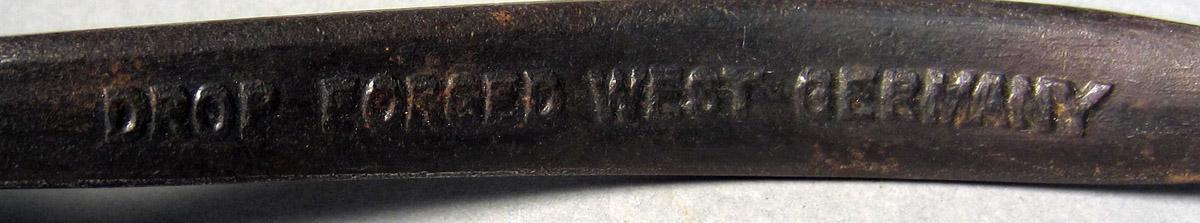 1986.0050.374 Pliers, Mark 1