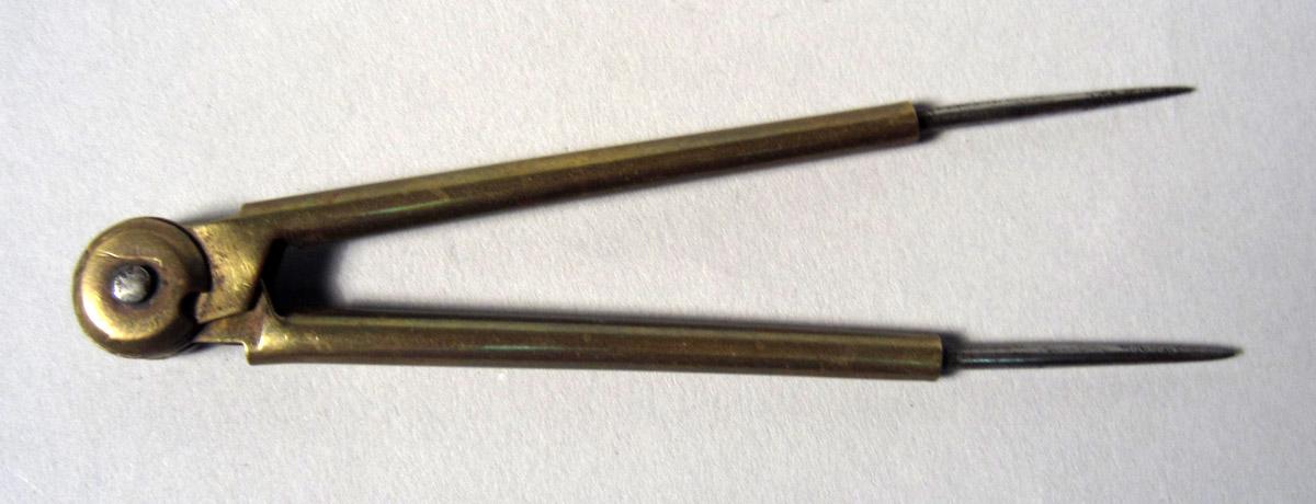 1986.0050.378 Dividers, View 2