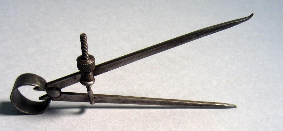 1986.0050.380 Calipers, View 2