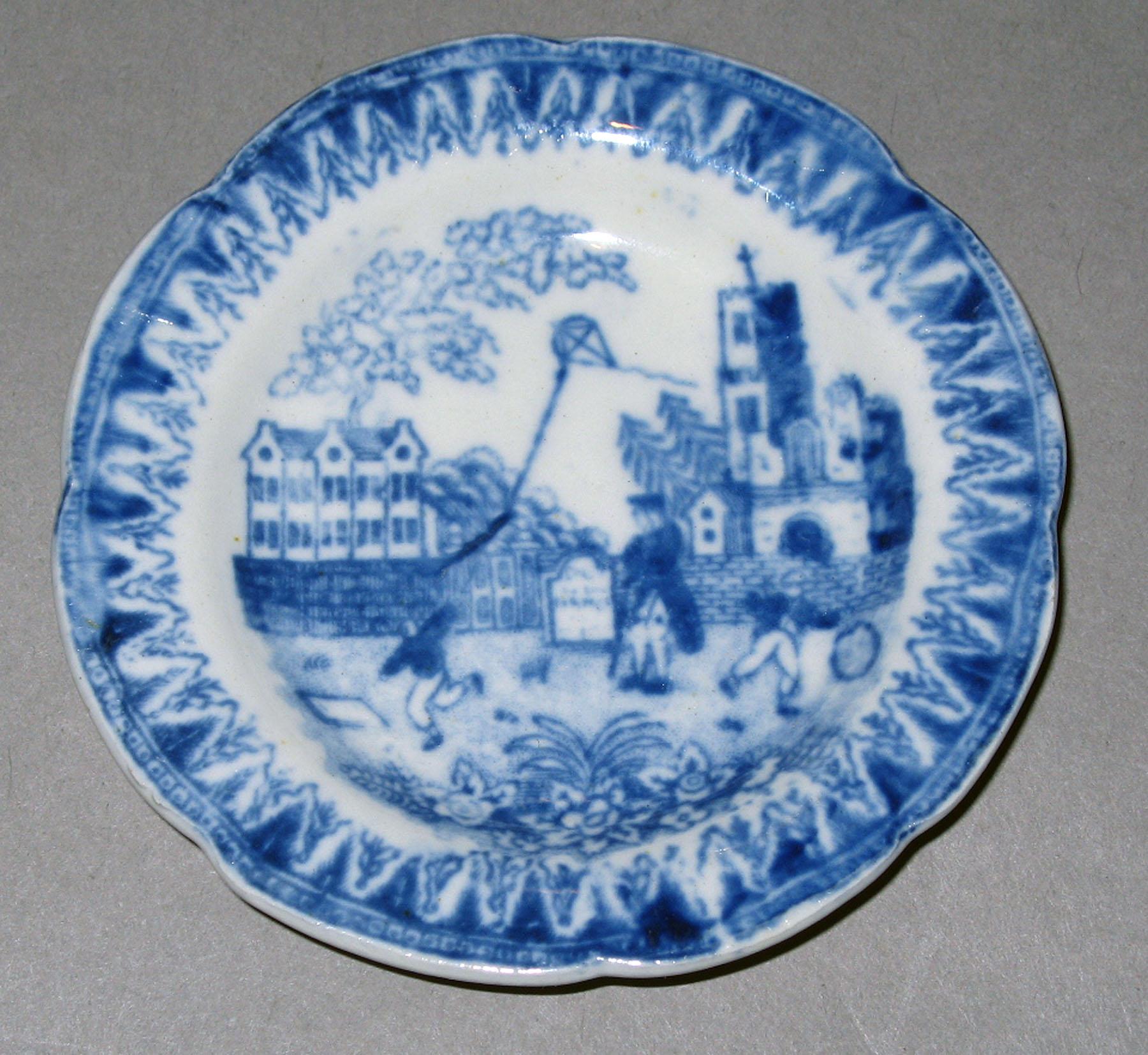 1959.1017.023 Earthenware plate