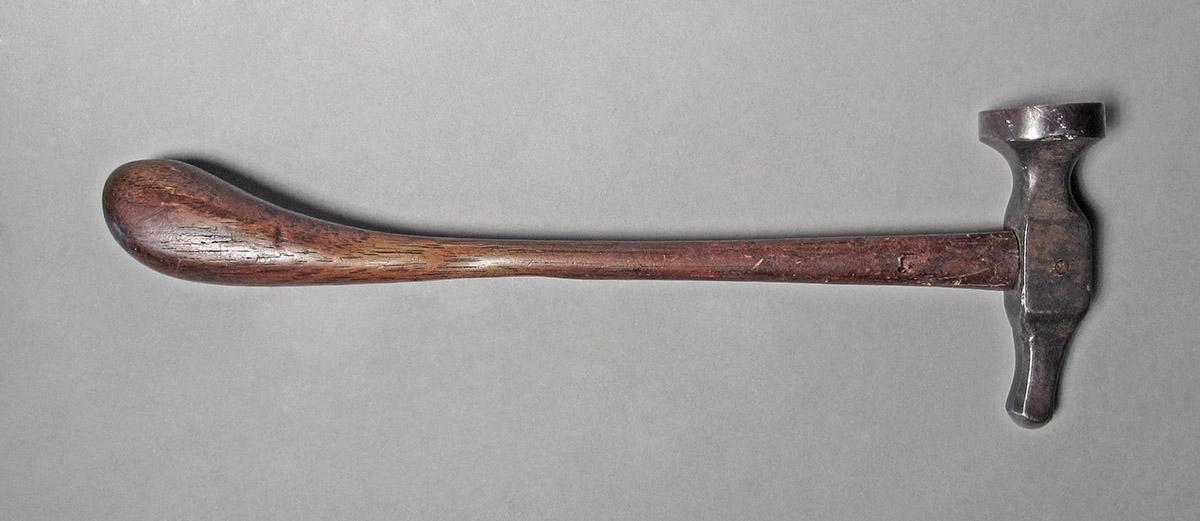 1986.0050.169, Chasing hammer, side 2