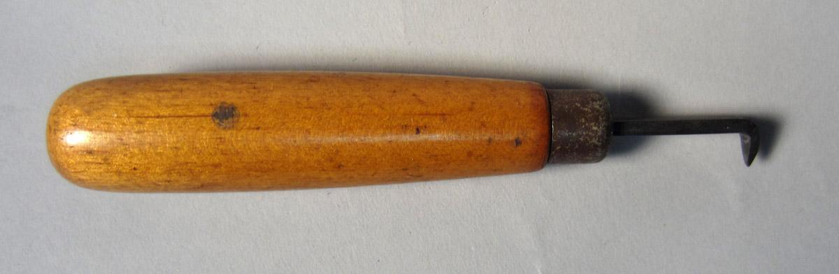 1986.0050.393 Scraper, View 1