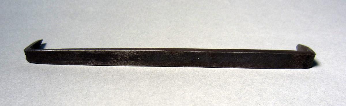 1986.0050.400 Scraper, View side