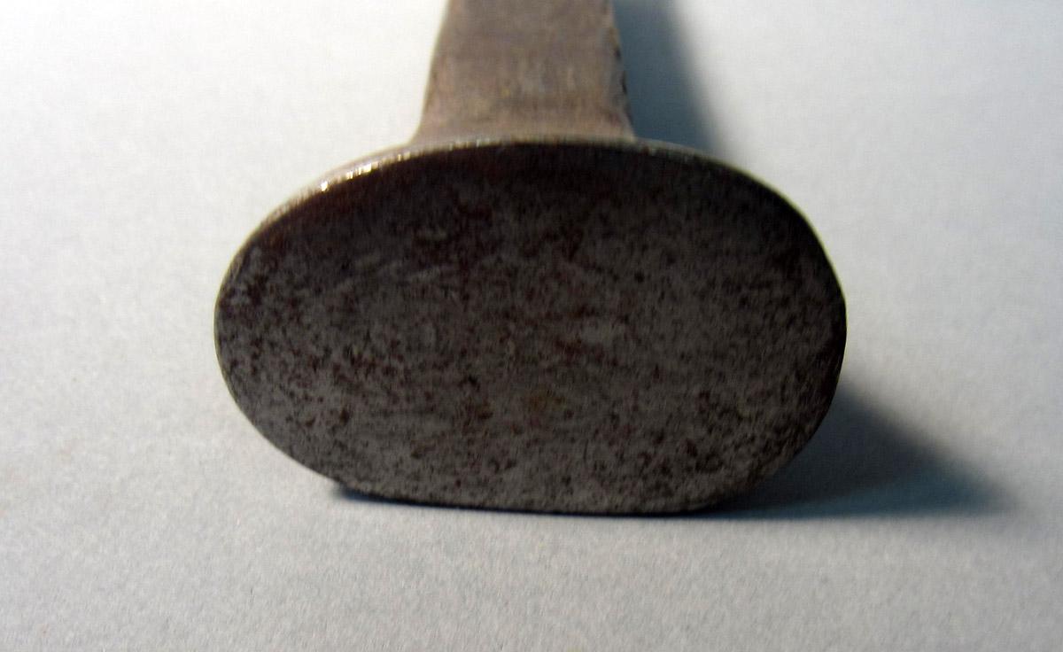 1986.0050.250 Stake, Head