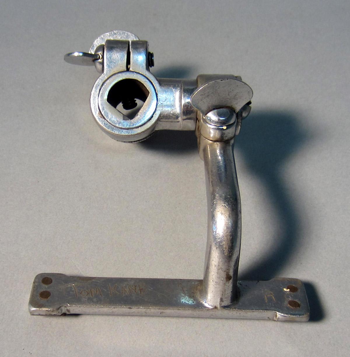 1986.0050.256 Clamp, Top