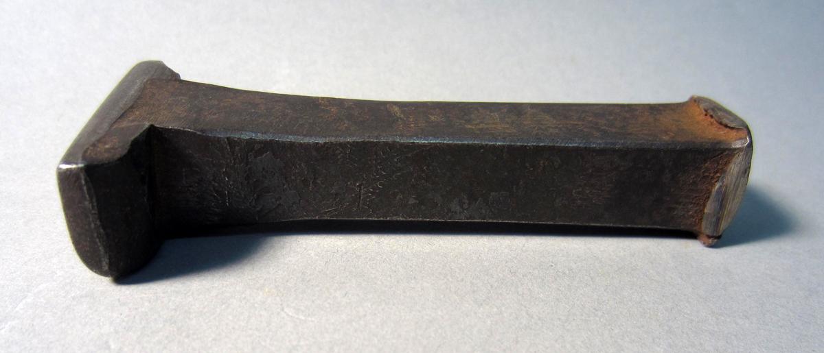 1986.0050.258 Stake, Side 3