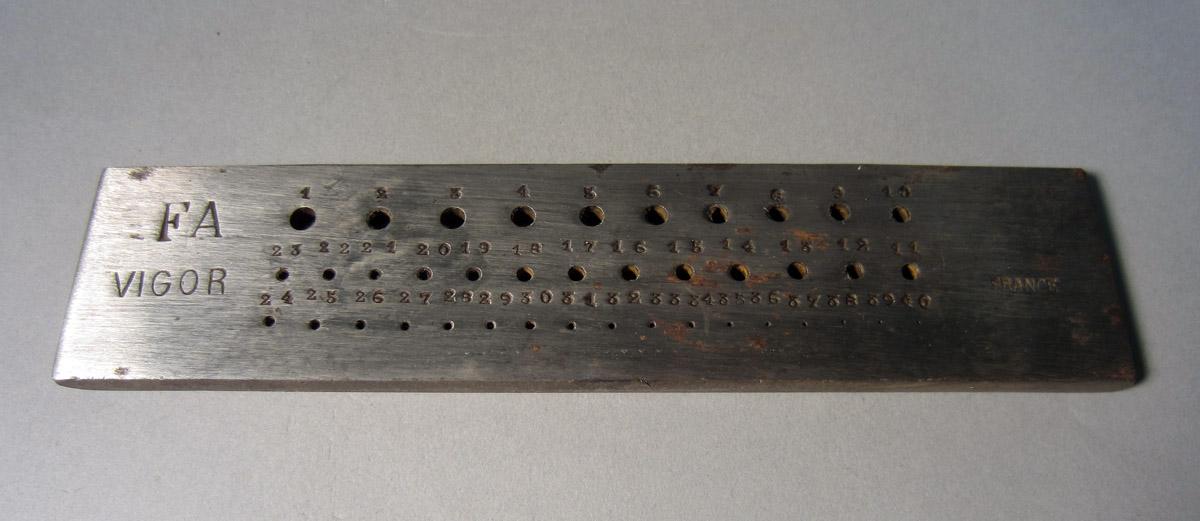 1986.0050.264 Draw plate, Full