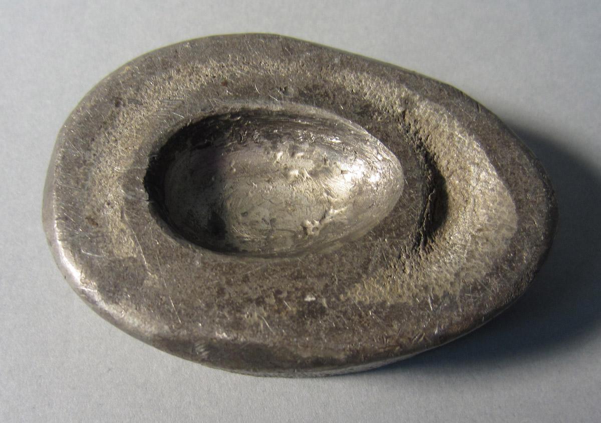 1986.0050.266 Swage, Surface 2 View 2