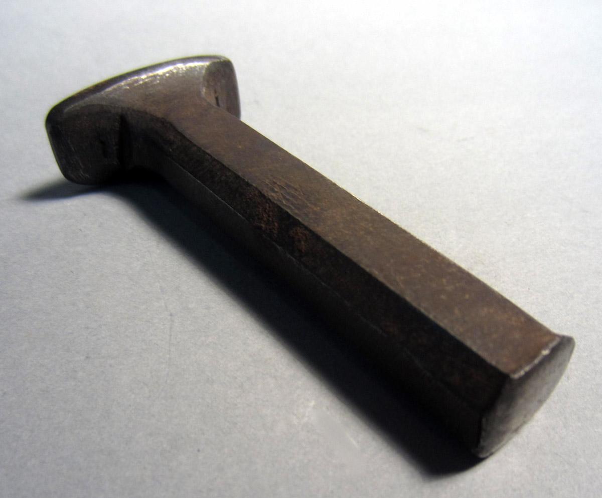 1986.0050.175 Stake, Shaft