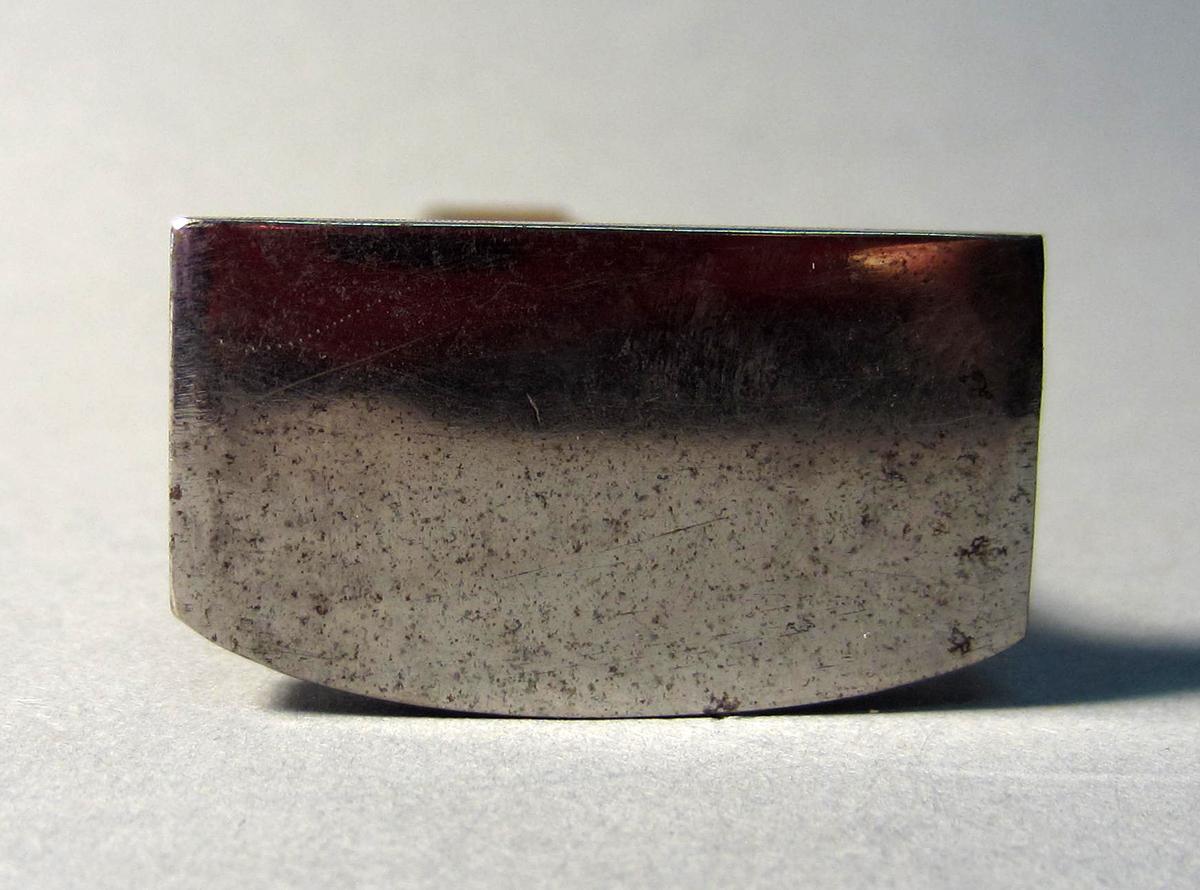 1986.0050.300 Stake, Head