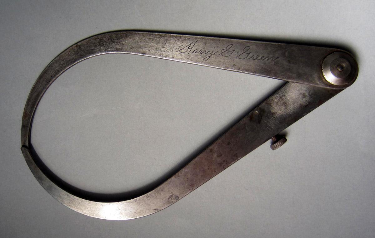1986.0050.322 Calipers, View 2