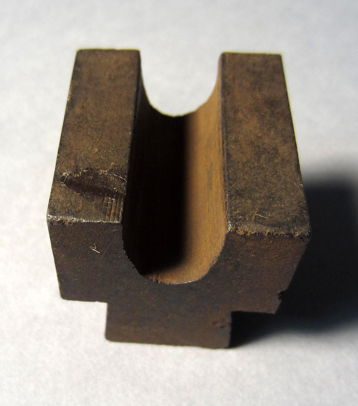 1986.0050.327 Bottom swage, Groove
