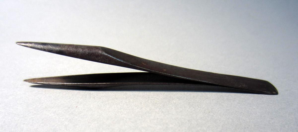 1986.0050.328 Tweezers, View 1