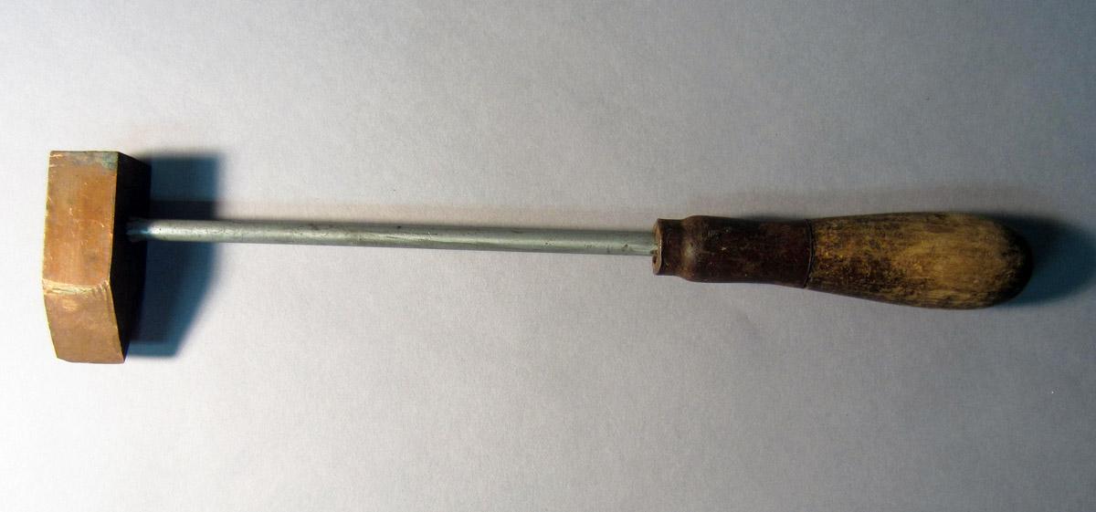 1986.0050.336 Soldering iron, View 2