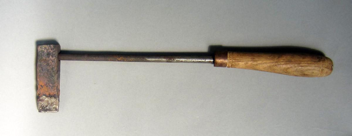1986.0050.337 Soldering iron, View 1