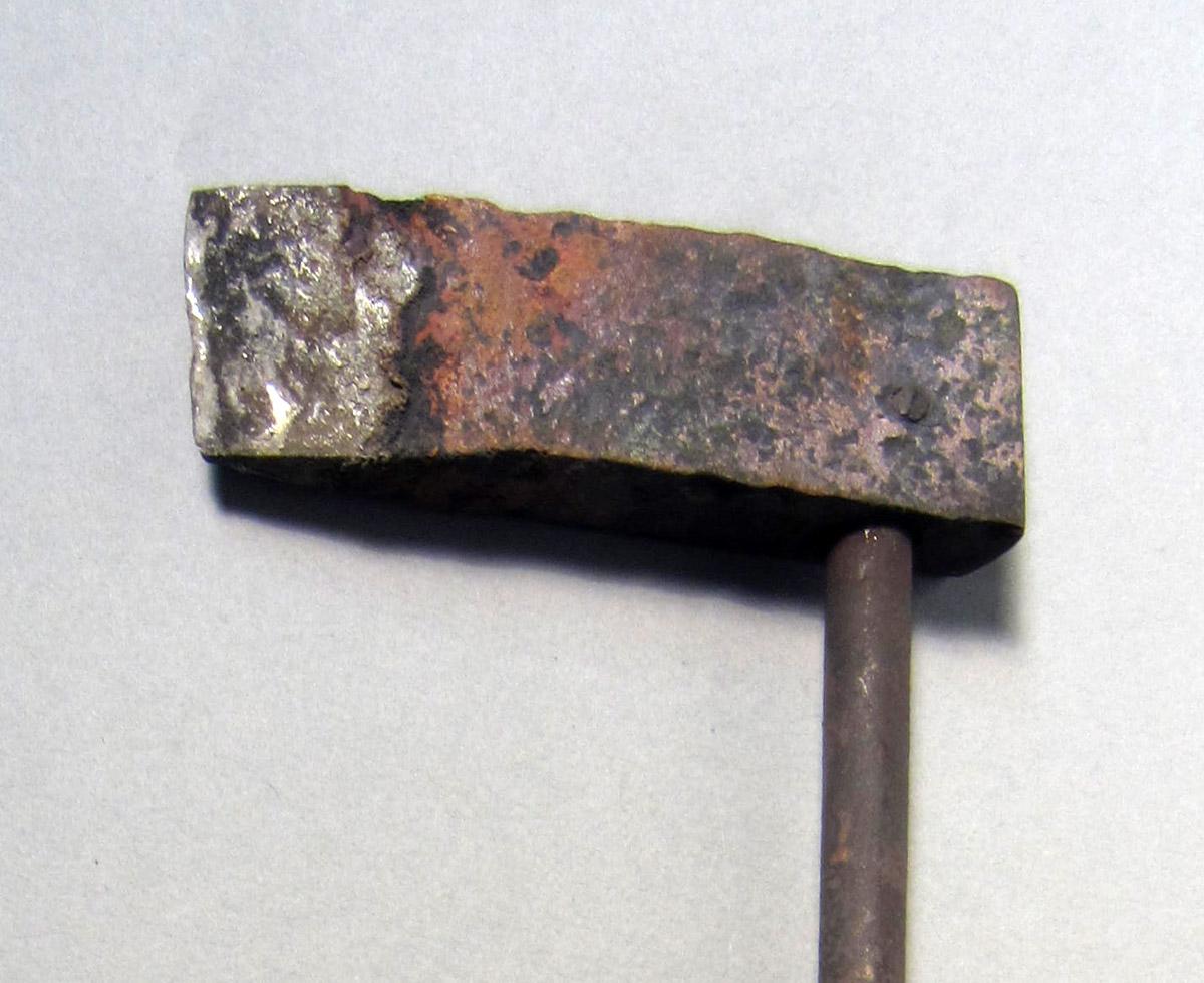 1986.0050.337 Soldering iron, Head view 2