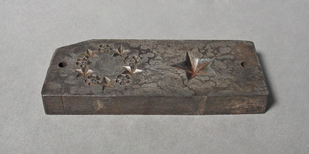 1986.0050.186, Mold, angle