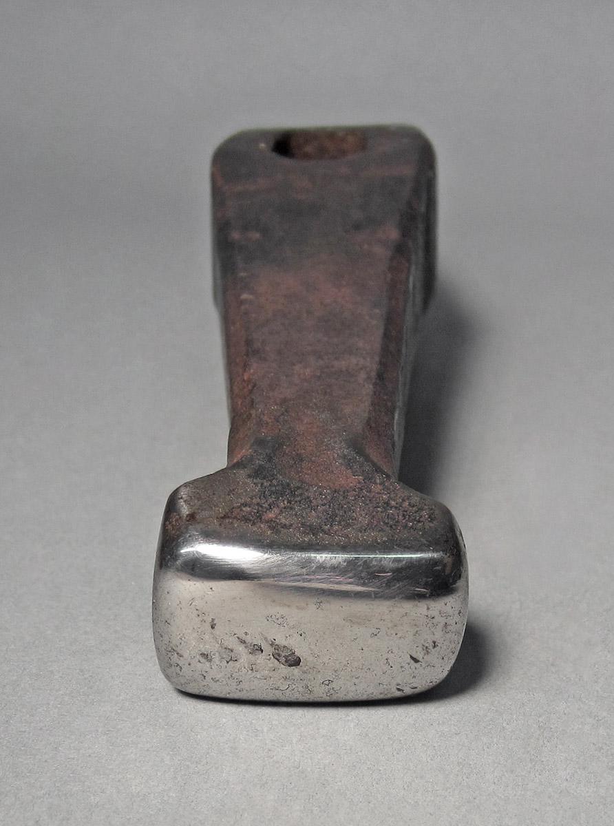 1986.0050.198, Forming hammer, end 2