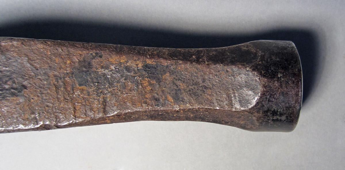 1986.0050.199, Forming hammer, end detail 2