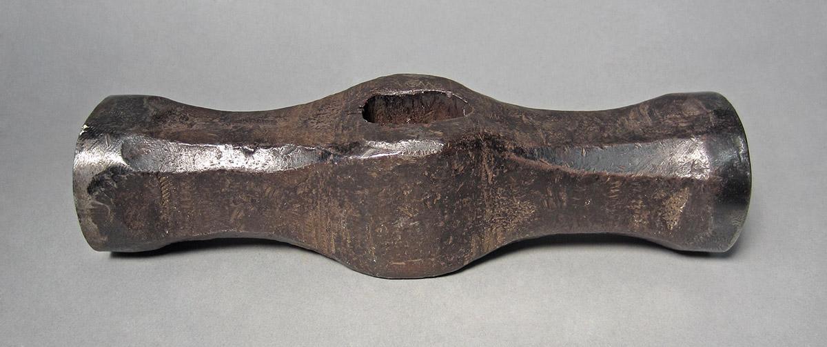 1986.0050.202, Forming hammer, angle