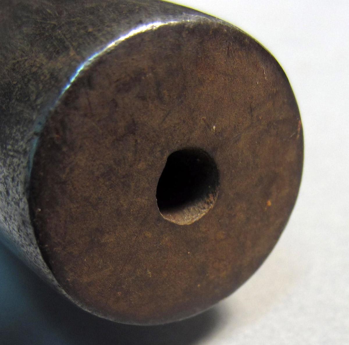 1986.0050.072 Stake, Hole