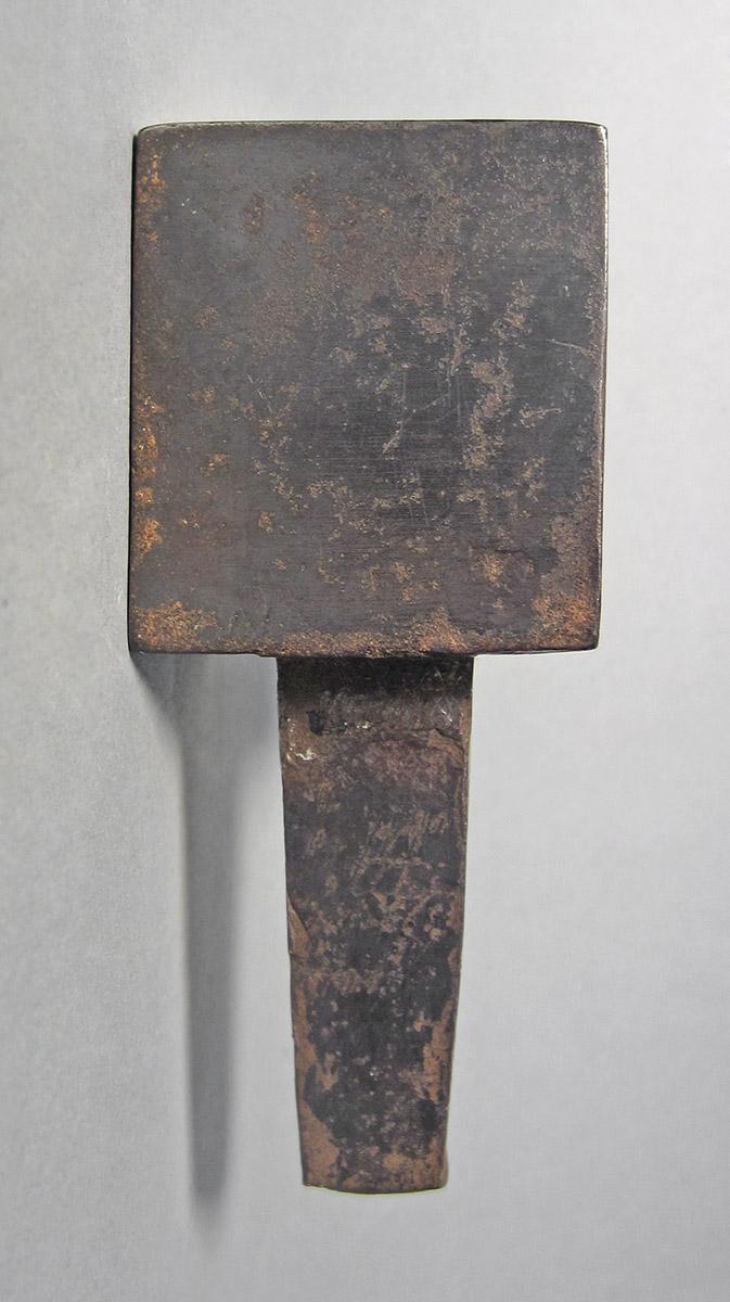 1986.0050.206, Stake, side 4