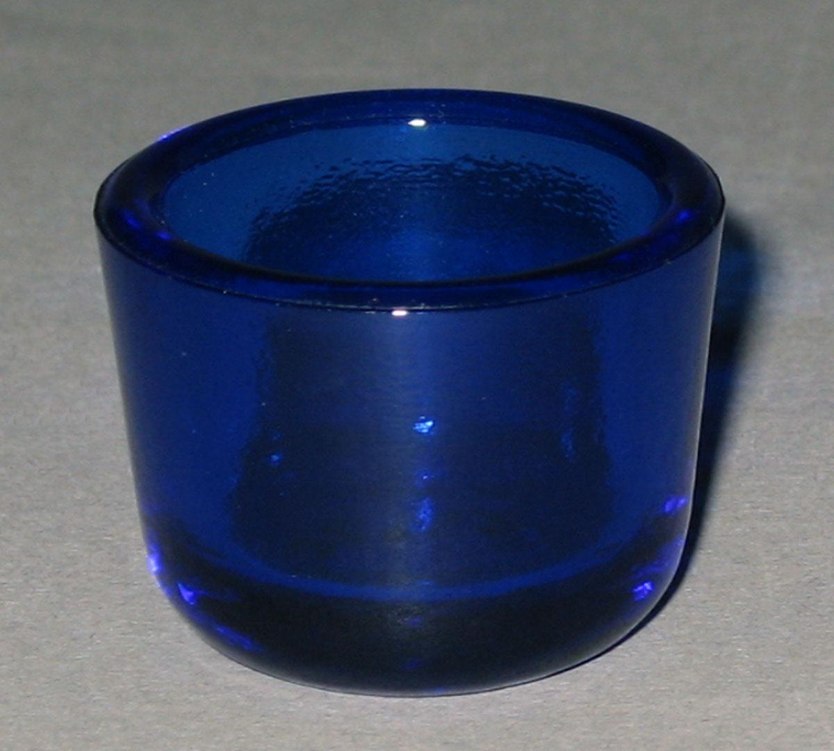 1959.1018.004 Miniature glass tumbler