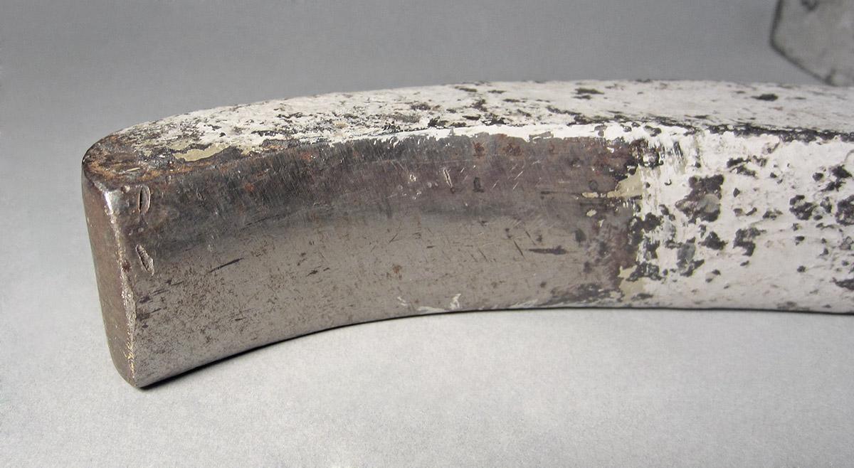 1986.0050.240, Snarling iron, head 1