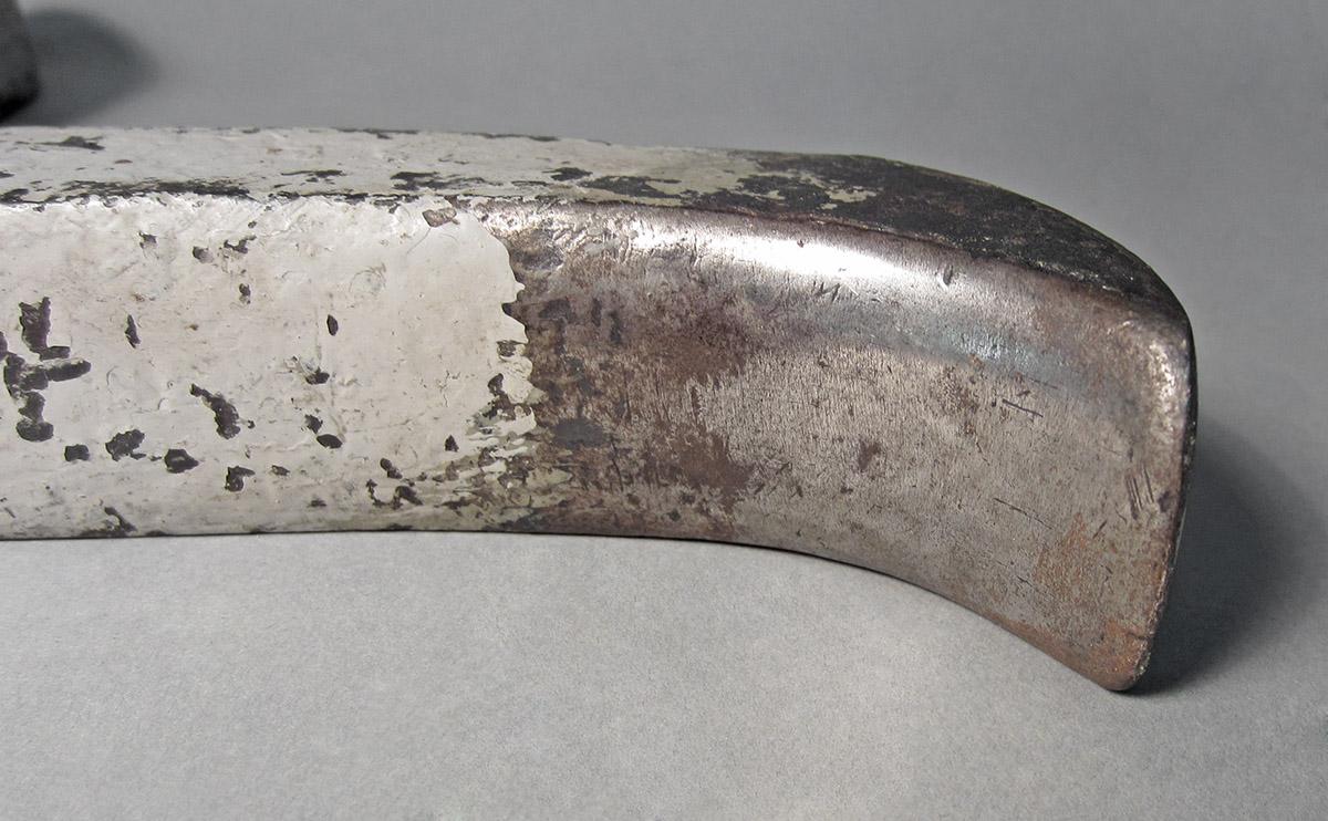 1986.0050.240, Snarling iron, head 2