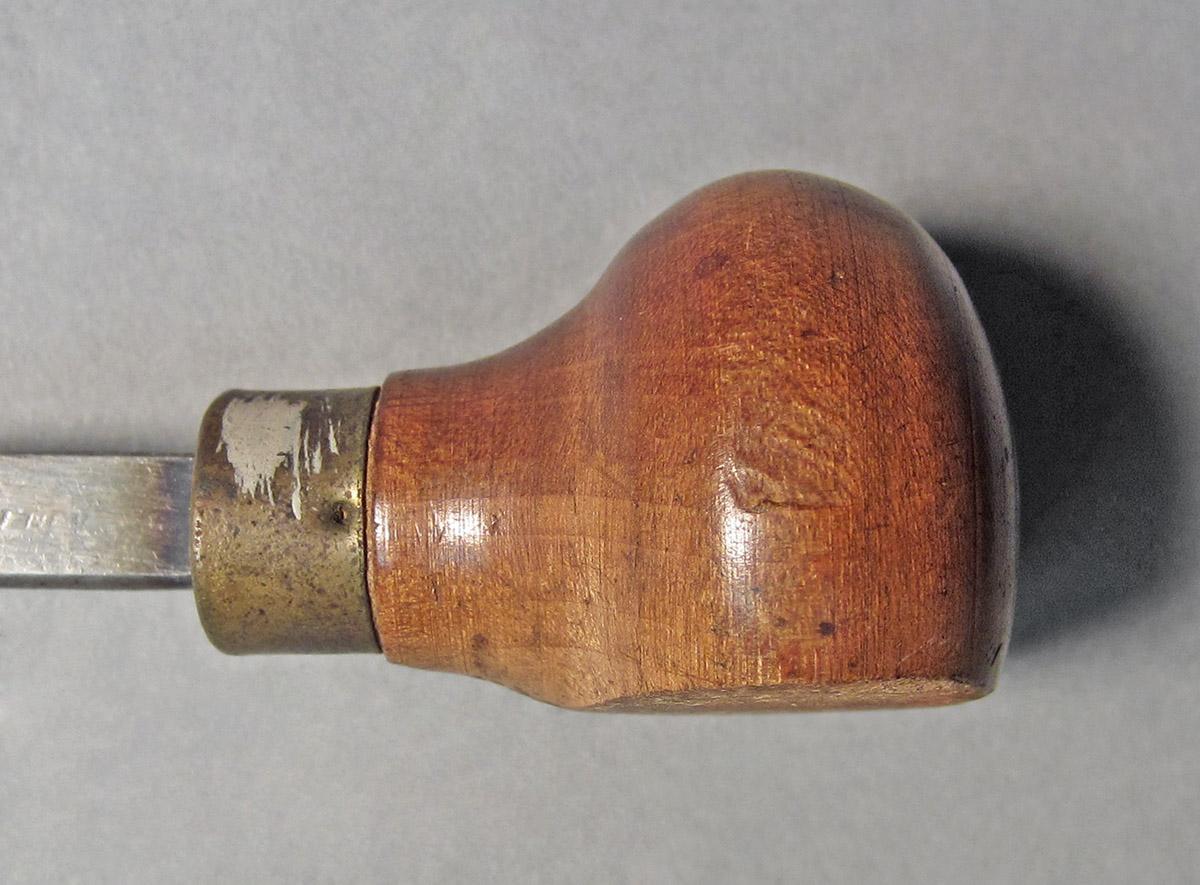 1986.0050.164, Graver, handle side 1