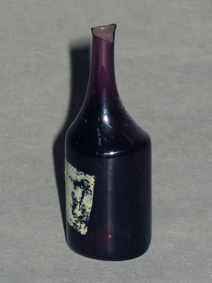 1959.1020.001 Miniature bottle
