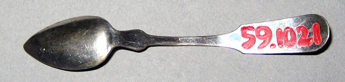 1959.1021 Silver Spoon underside