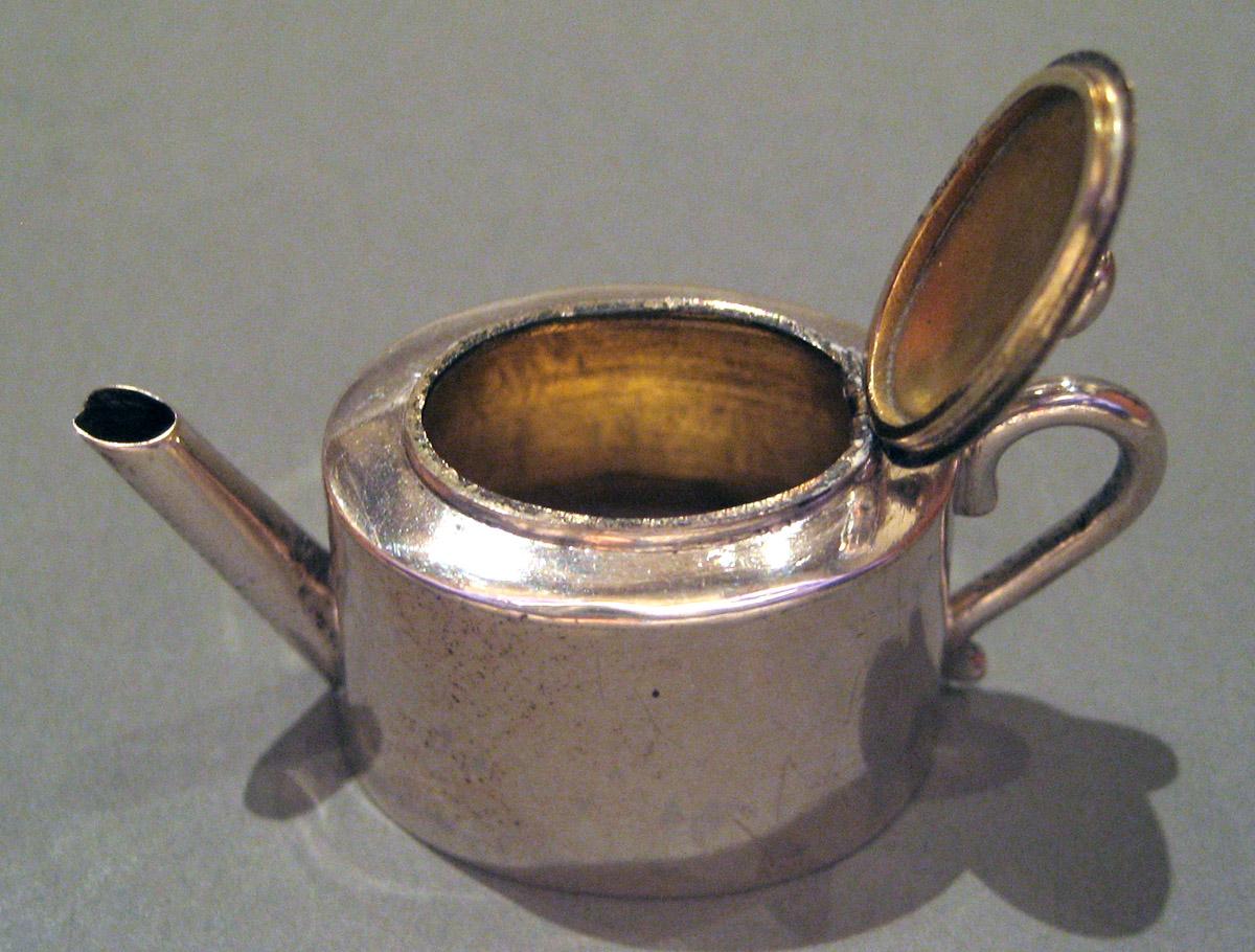 1959.1035 Silver Teapot open