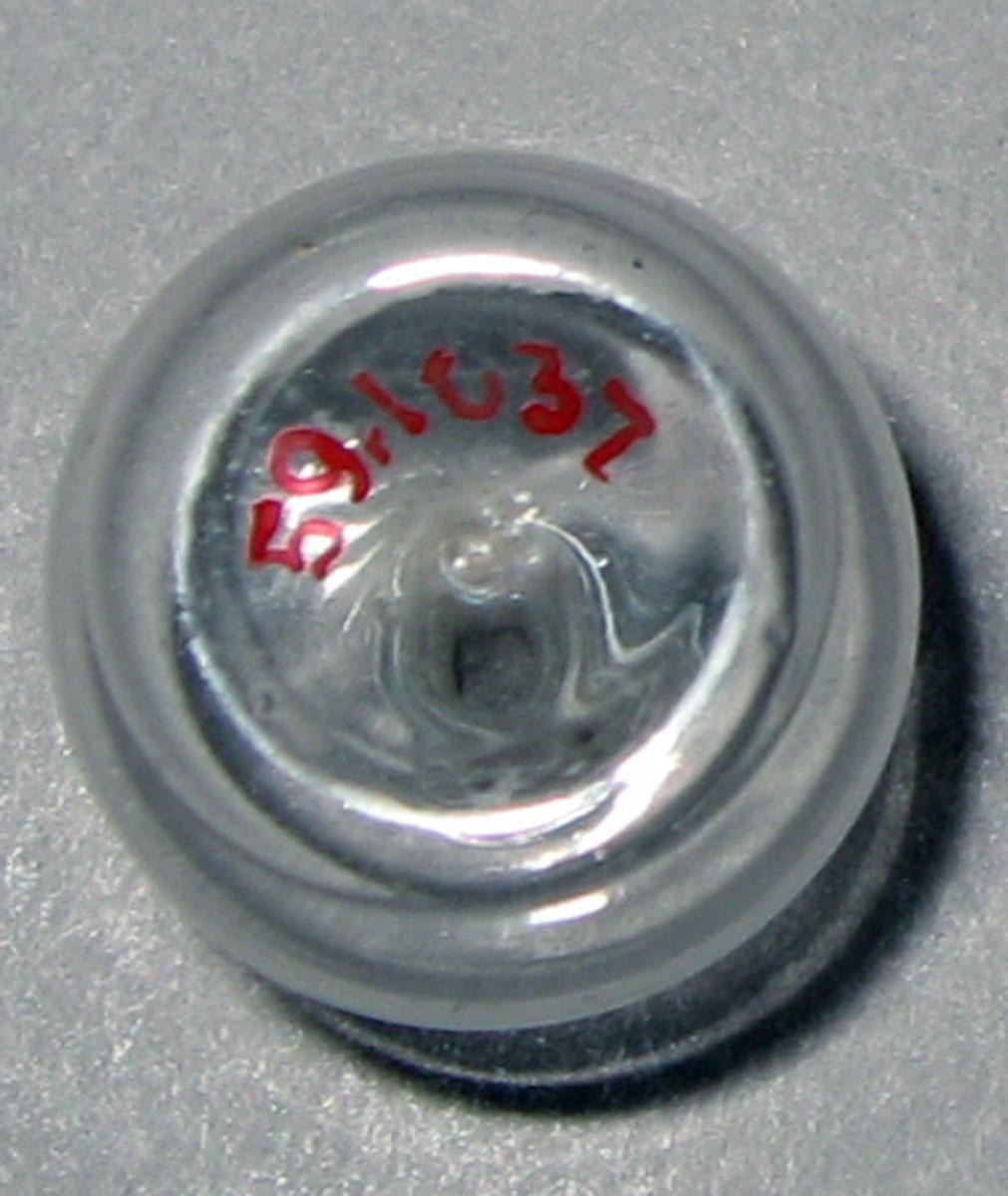 1959.1037 Colorless glass decanter (underside)