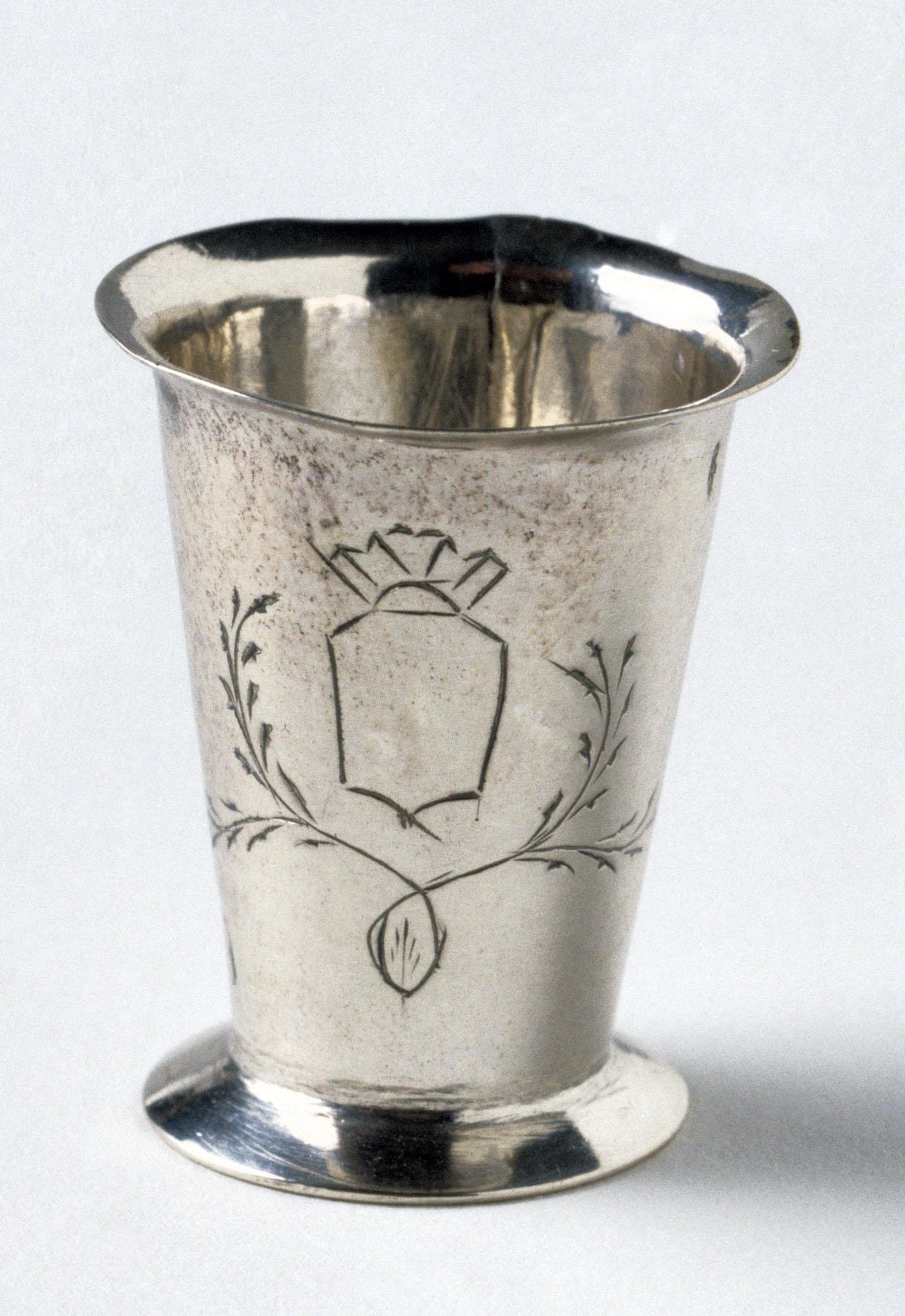1959.1042 Miniature Beaker