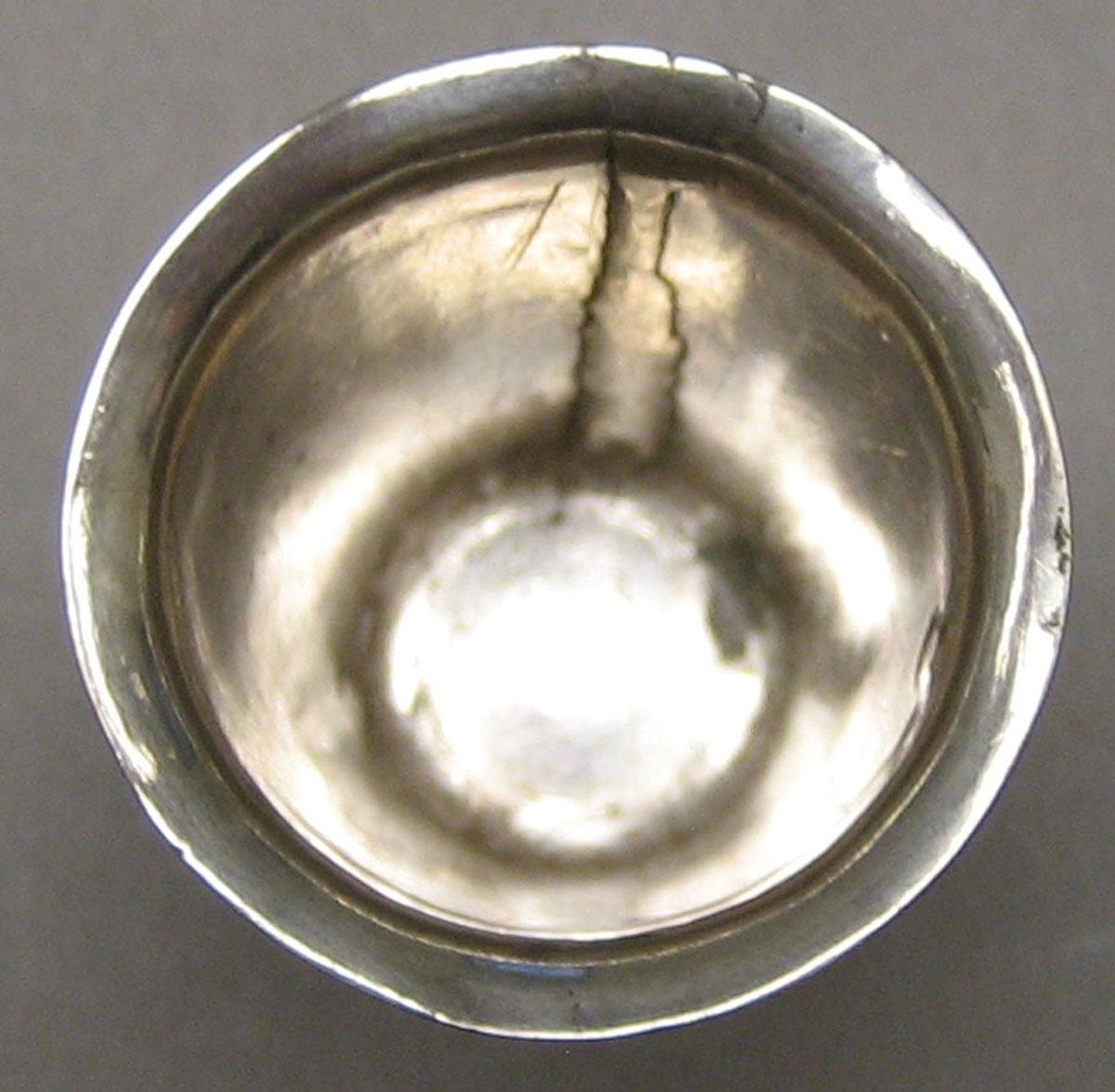 1959.1042 silver miniature cup interior