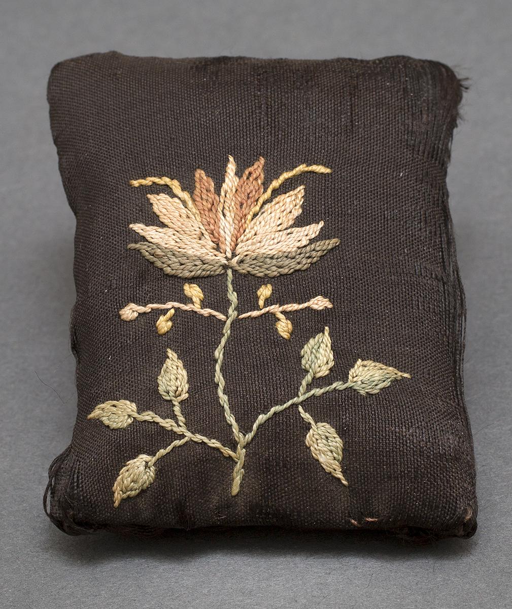 1959.1064 Pincushion, View 2