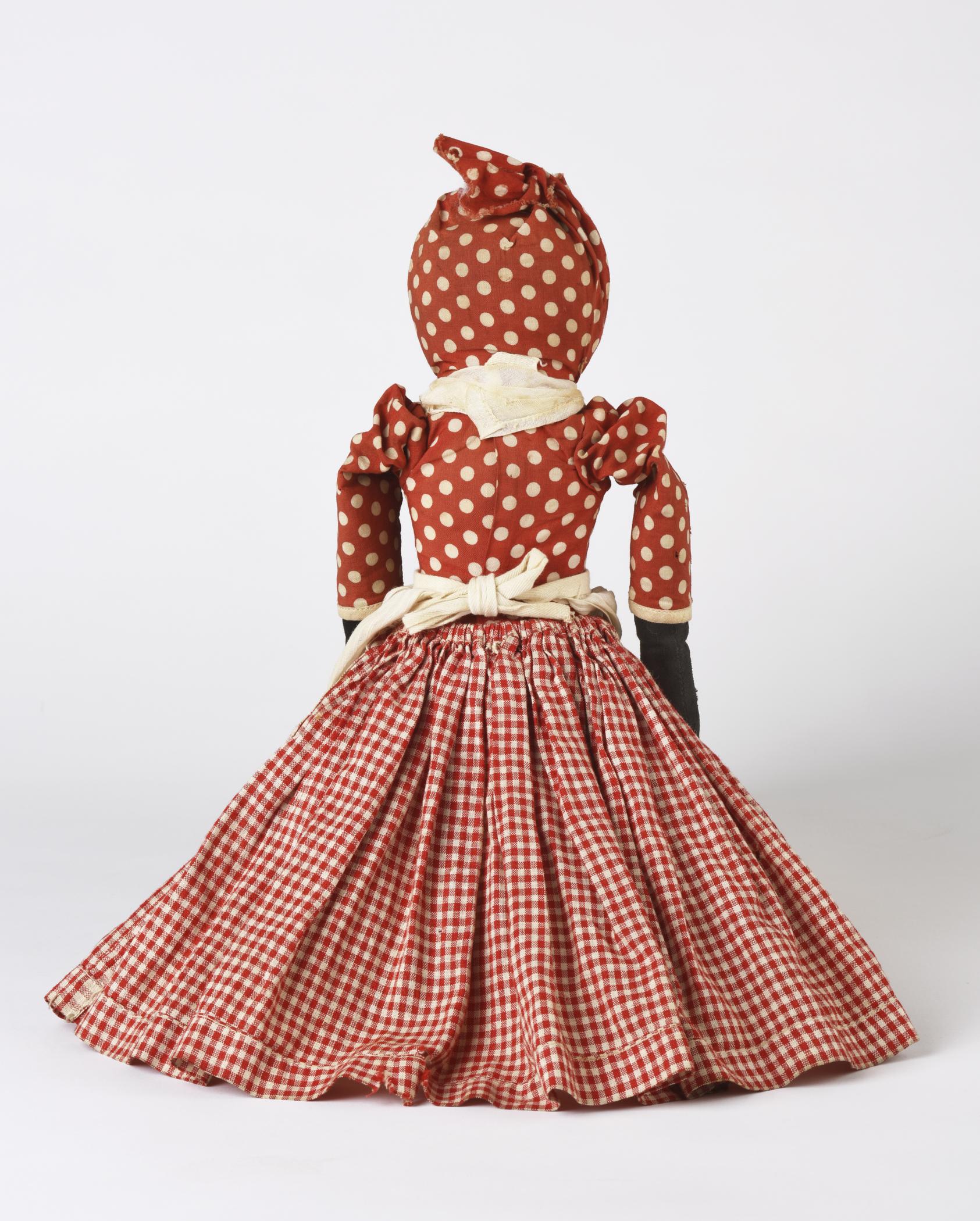 2014.0026 Doll, view 2