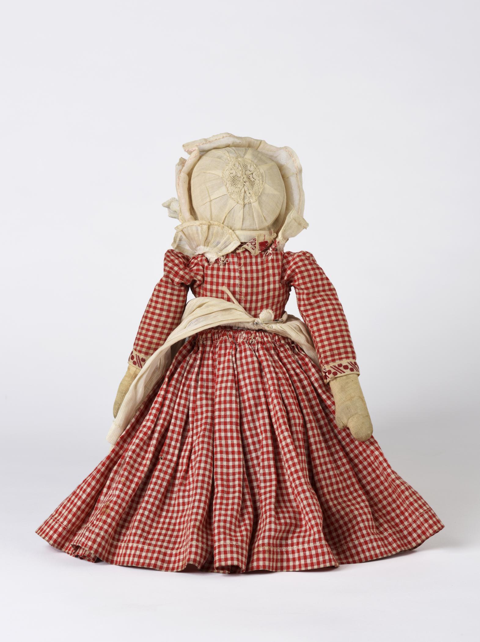 2014.0026 Doll, view 4