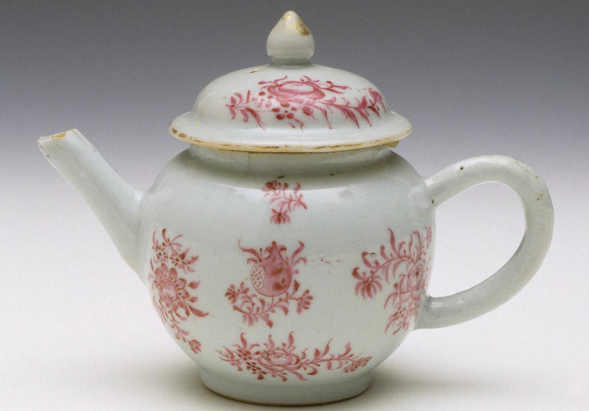 1959.1067.001 A, B Teapot