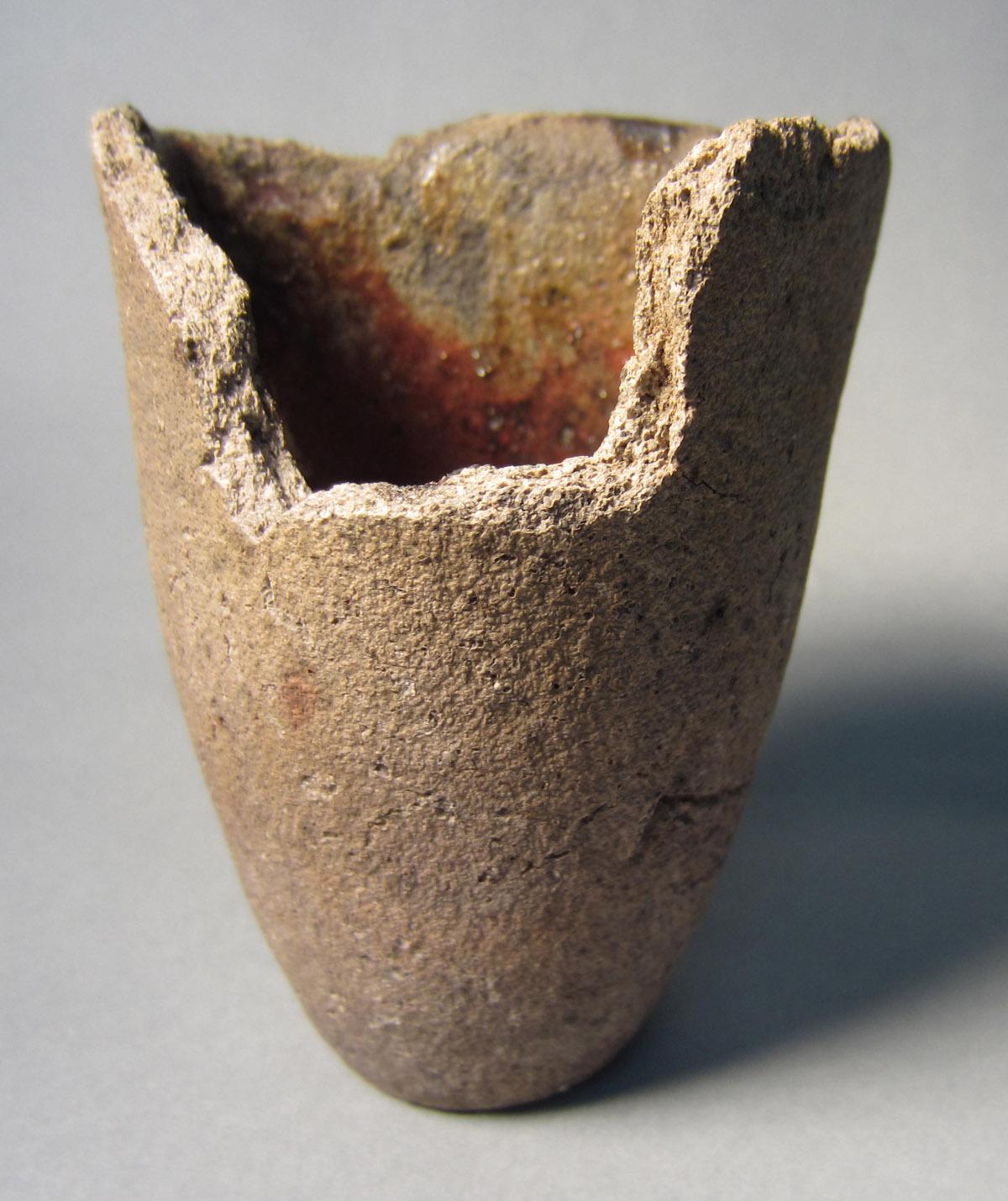 1986.0050.414 Crucible, View 1