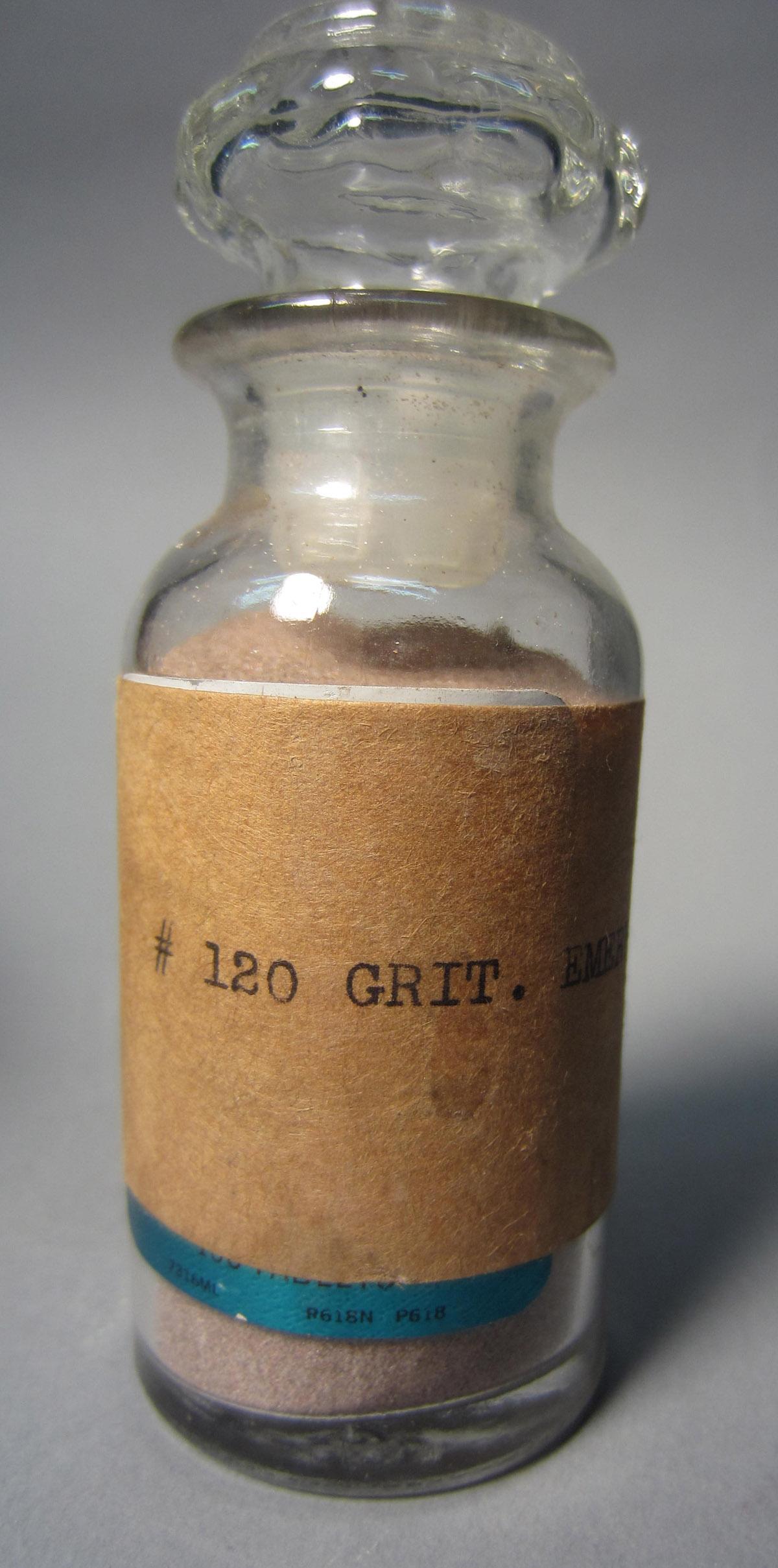 1986.0050.415.003 A-B Bottle, View 1